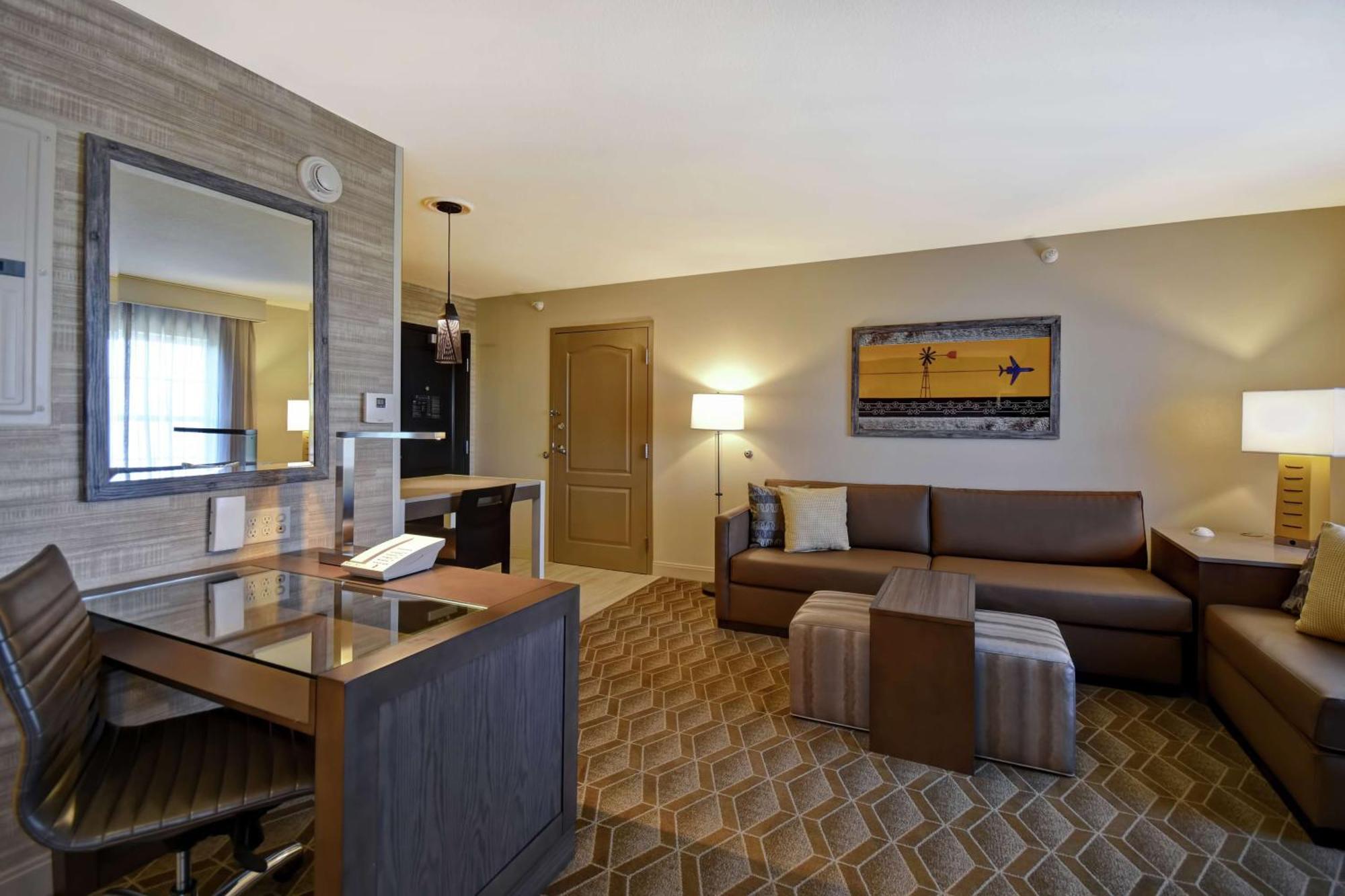 Homewood Suites By Hilton At The Waterfront Wichita Esterno foto