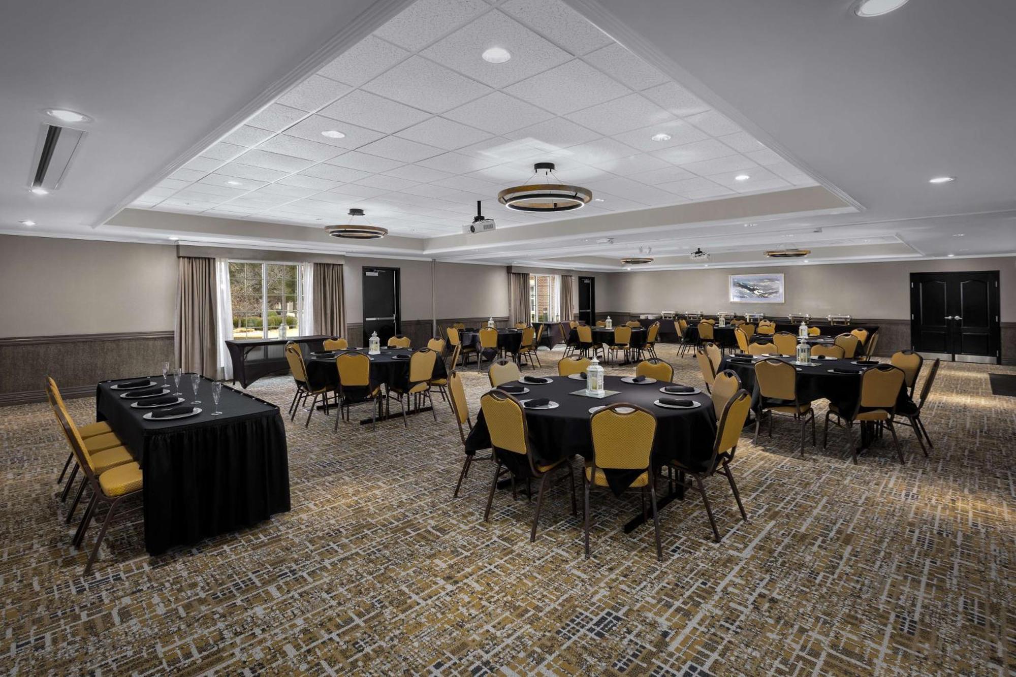 Homewood Suites By Hilton At The Waterfront Wichita Esterno foto